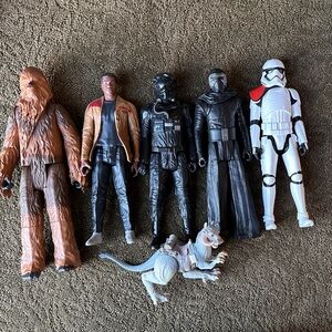 Star Wars Action Figure Set - Assorted 12” tall characters